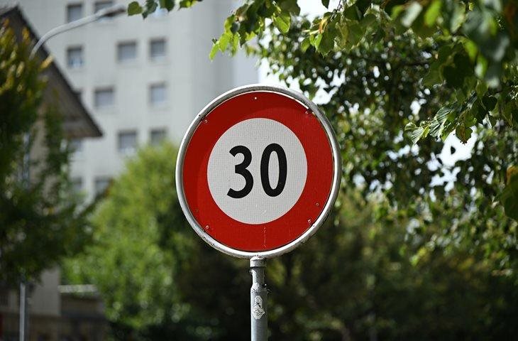 La nouvelle réglementation sur le 30 km/h entre en vigueur aujourd’hui
