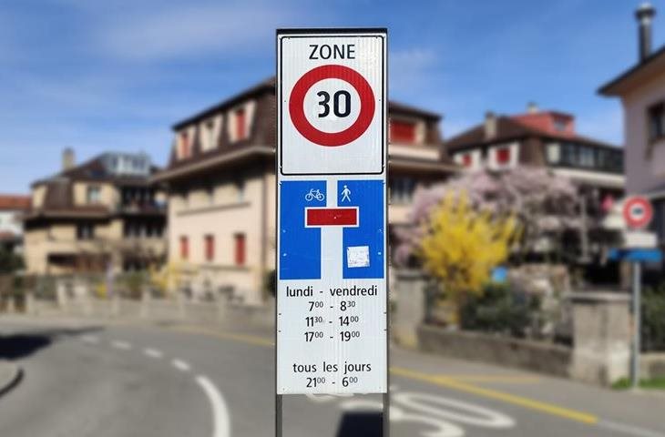 Trop de mesures anti-voitures à Fribourg